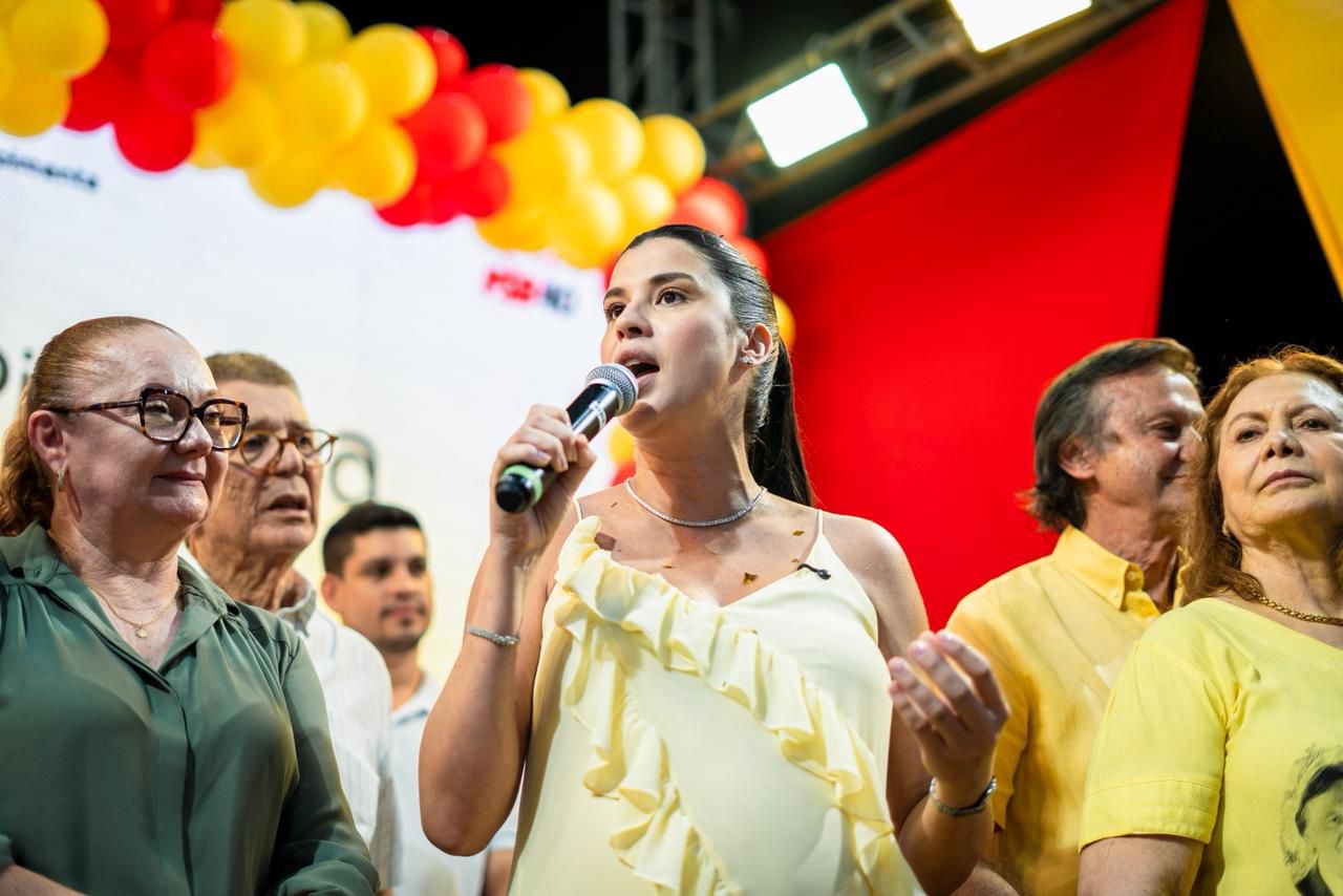 Manoela Pimenta reúne base política e inicia pré-campanha ao legislativo estadual pelo Sertão Central