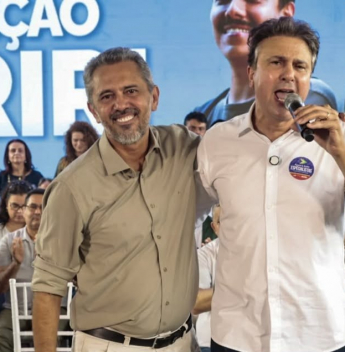 Elmano anuncia obras e investimentos no Cariri ao lado de Camilo Santana, Jade Romero e aliados