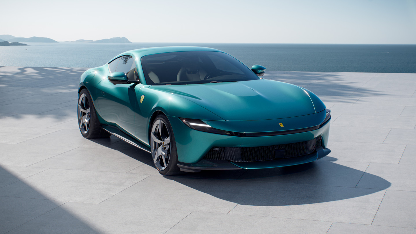 Ferrari Amalfi desembarca no Brasil com visual inspirado na Costa Amalfitana e motor V8 de 640cv