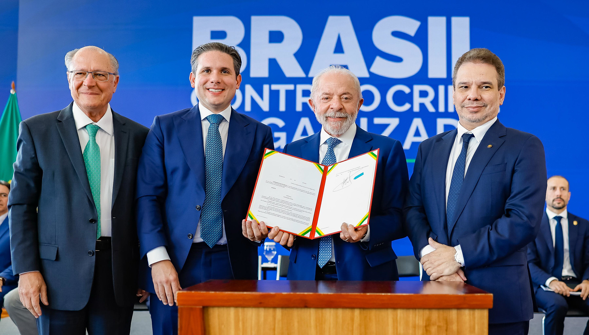 Lula condiciona criação do Ministério da Segurança à aprovação da PEC no Senado