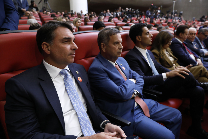 Bastidores de Brasília - Posse de Nunes Marques no TSE reúne Lula, Michelle Bolsonaro e lideranças de diferentes correntes políticas