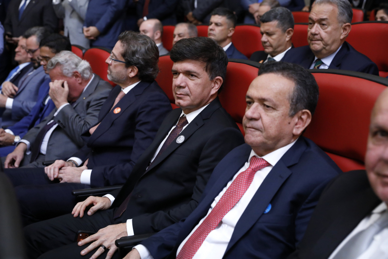 Bastidores de Brasília - Posse de Nunes Marques no TSE reúne Lula, Michelle Bolsonaro e lideranças de diferentes correntes políticas