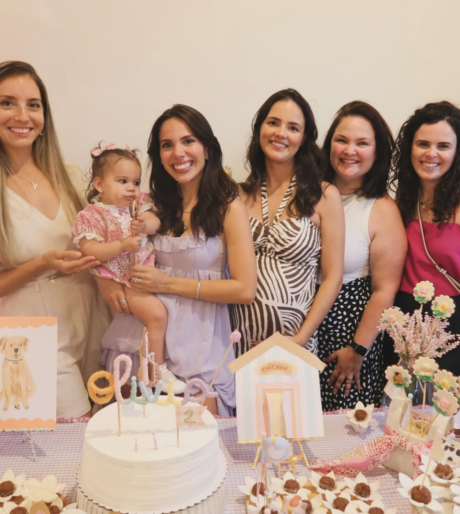 A Sua Festinha Foi Preparada Com Muito, Muito Amor. Uma Festa Que Envolveu Toda A Família Em Cad (11)
