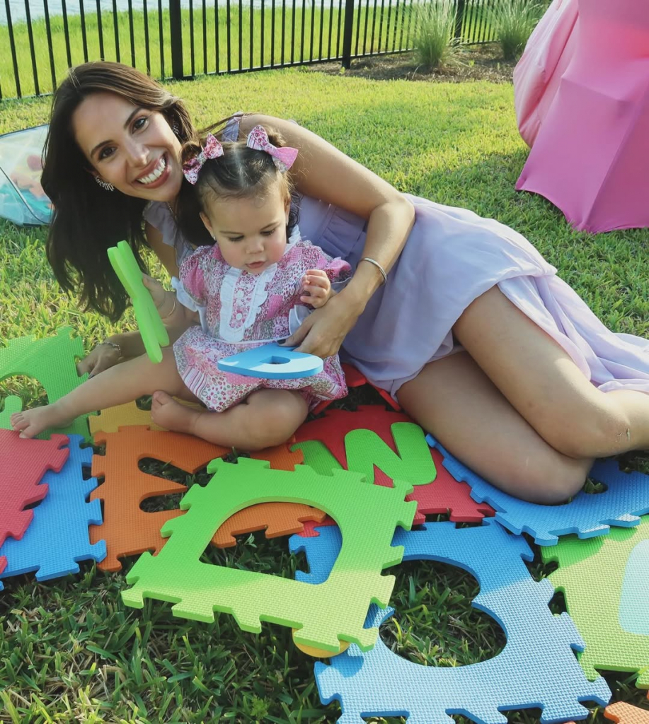 A Sua Festinha Foi Preparada Com Muito, Muito Amor. Uma Festa Que Envolveu Toda A Família Em Cad (17)