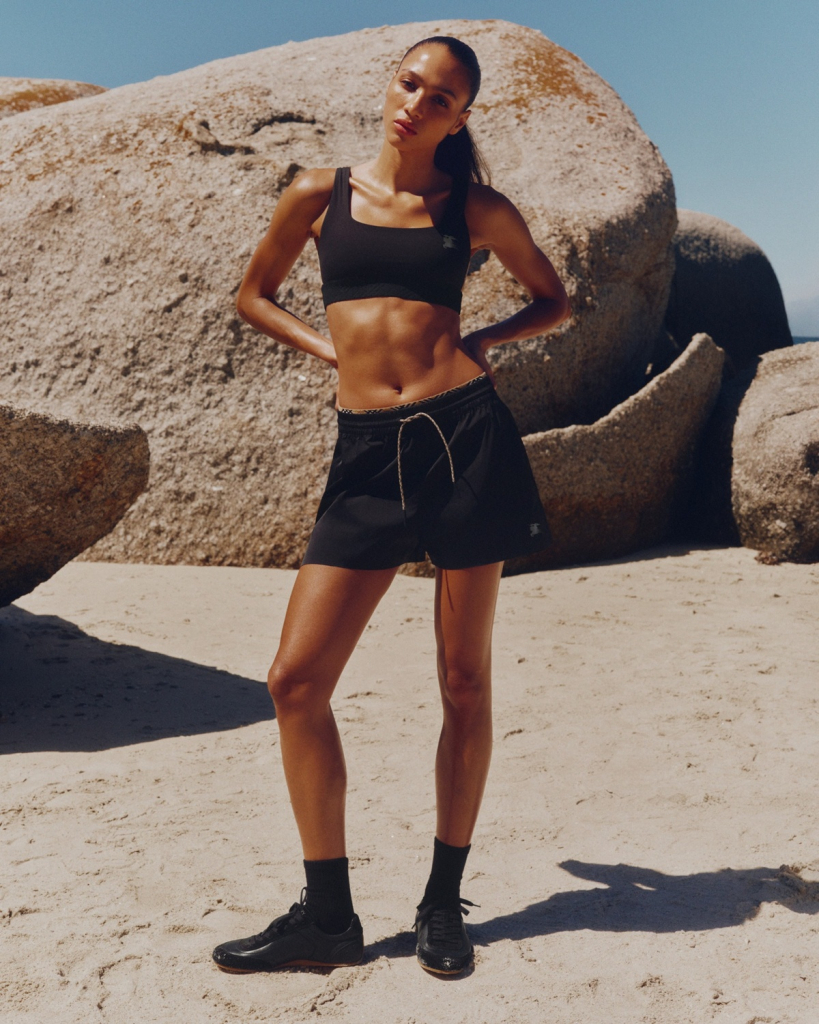 Activewear Burberry (3)