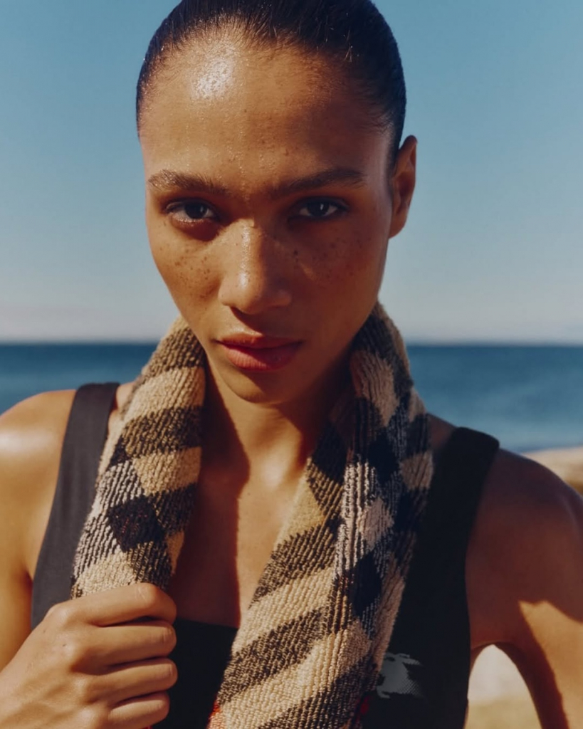 Activewear Burberry (7)