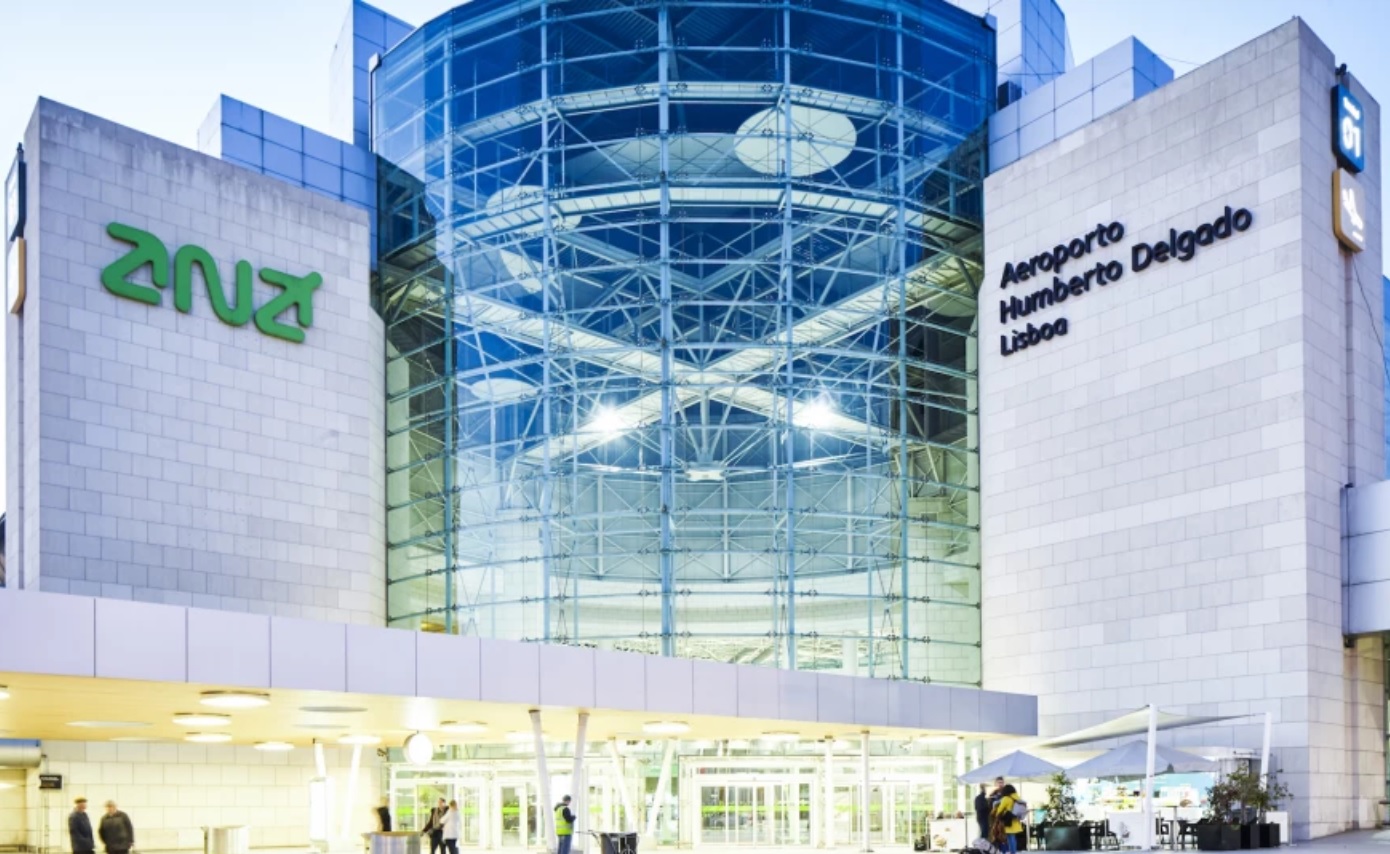 “Experiência degradante”: empresário do setor de luxo dispara contra aeroporto de Lisboa