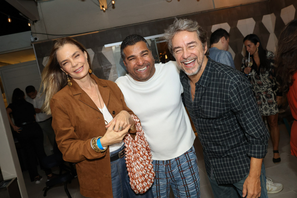 Alexia De Champs, Ed E Carlos Vieira