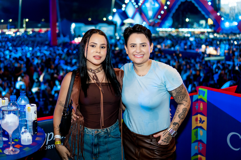 Amanda Souza E Evila Muniz