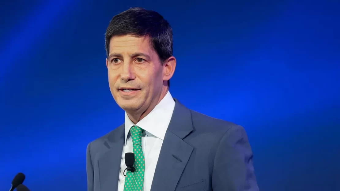 Bilionário de Wall Street e aliado de Trump, Kevin Warsh assume o Fed com fortuna de até US$ 226 milhões