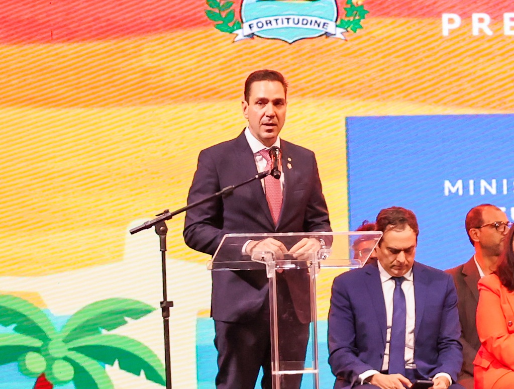 Eduardo Bismarck destaca recordes do turismo cearense após retomada do setor