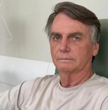 Bolsonaro passa por cirurgia no ombro sem intercorrências e segue em recuperação no DF Star