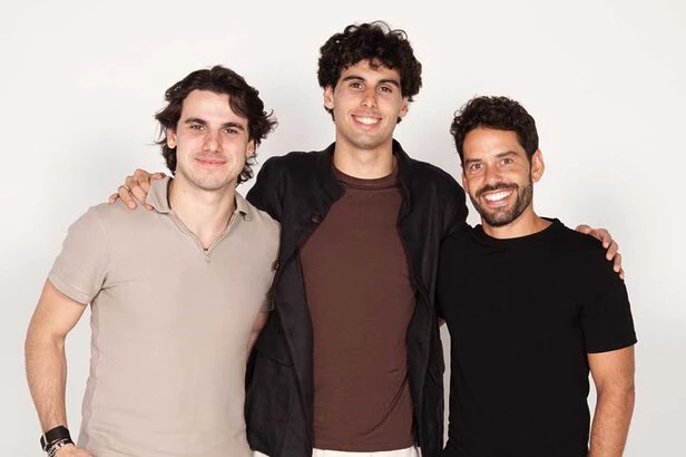 Gabriel Bortoleto lança experiência premium de Fórmula 1 com apoio da KitKat