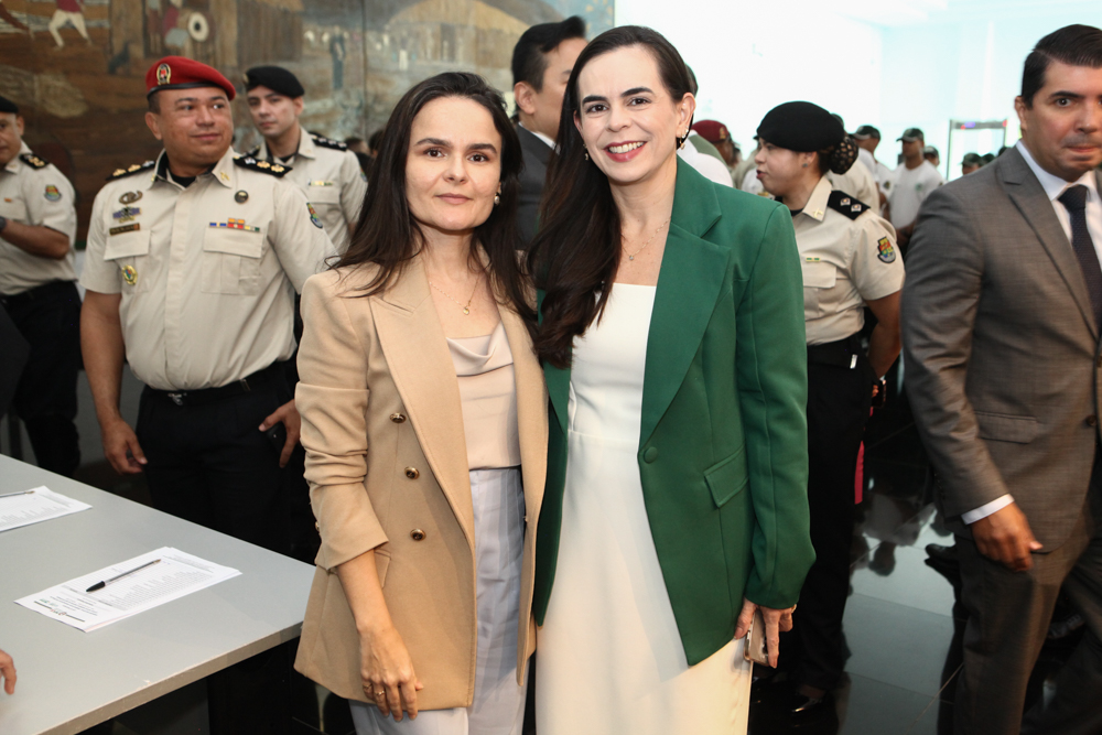 Camila Rolim E Cibele Nunes (1)