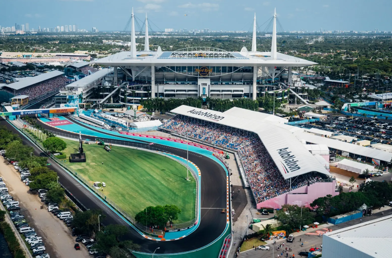 Fórmula 1 antecipa largada do GP de Miami por risco de tempestade