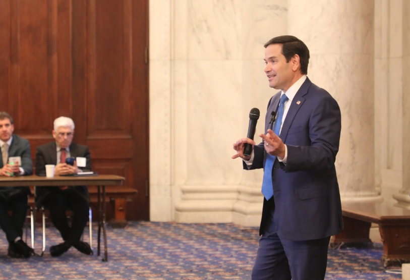 Após críticas de Trump, Marco Rubio deve se reunir com papa Leão XIV em viagem à Itália
