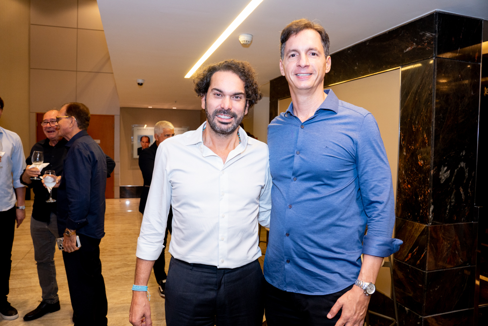 Cláudio Vale E Renato Barroso