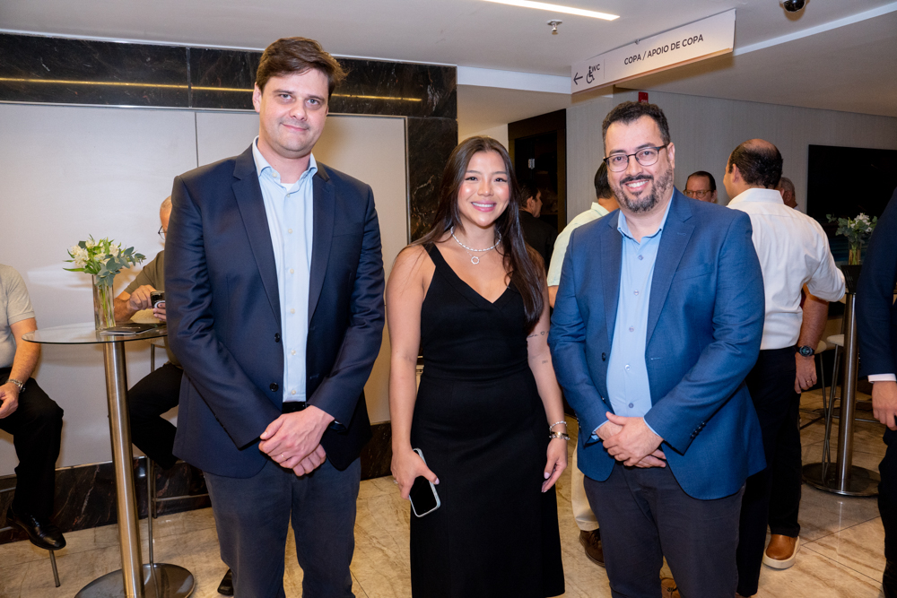 Daniel Carlier, Bianca Liu E Edson Silva