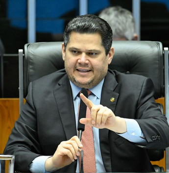 Disputa pela CPMI do Banco Master amplia tensão entre governo, oposição e Congresso