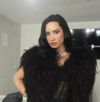 Demi Lovato confirma show solo da turnê “It’s Not That Deep” em São Paulo