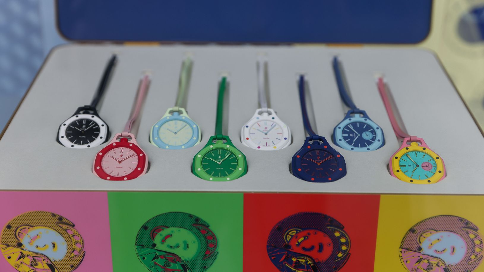 Swatch x Audemars Piguet expõe nova lógica do luxo: hype instantâneo e queda acelerada nos preços