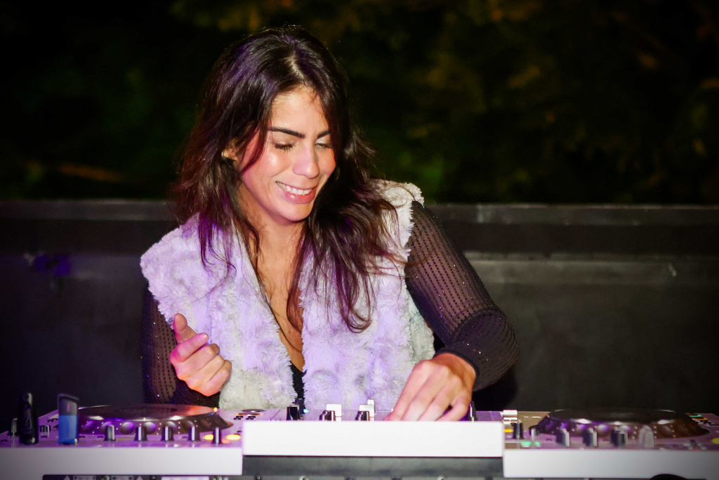 Dj Helen Sancho 3654
