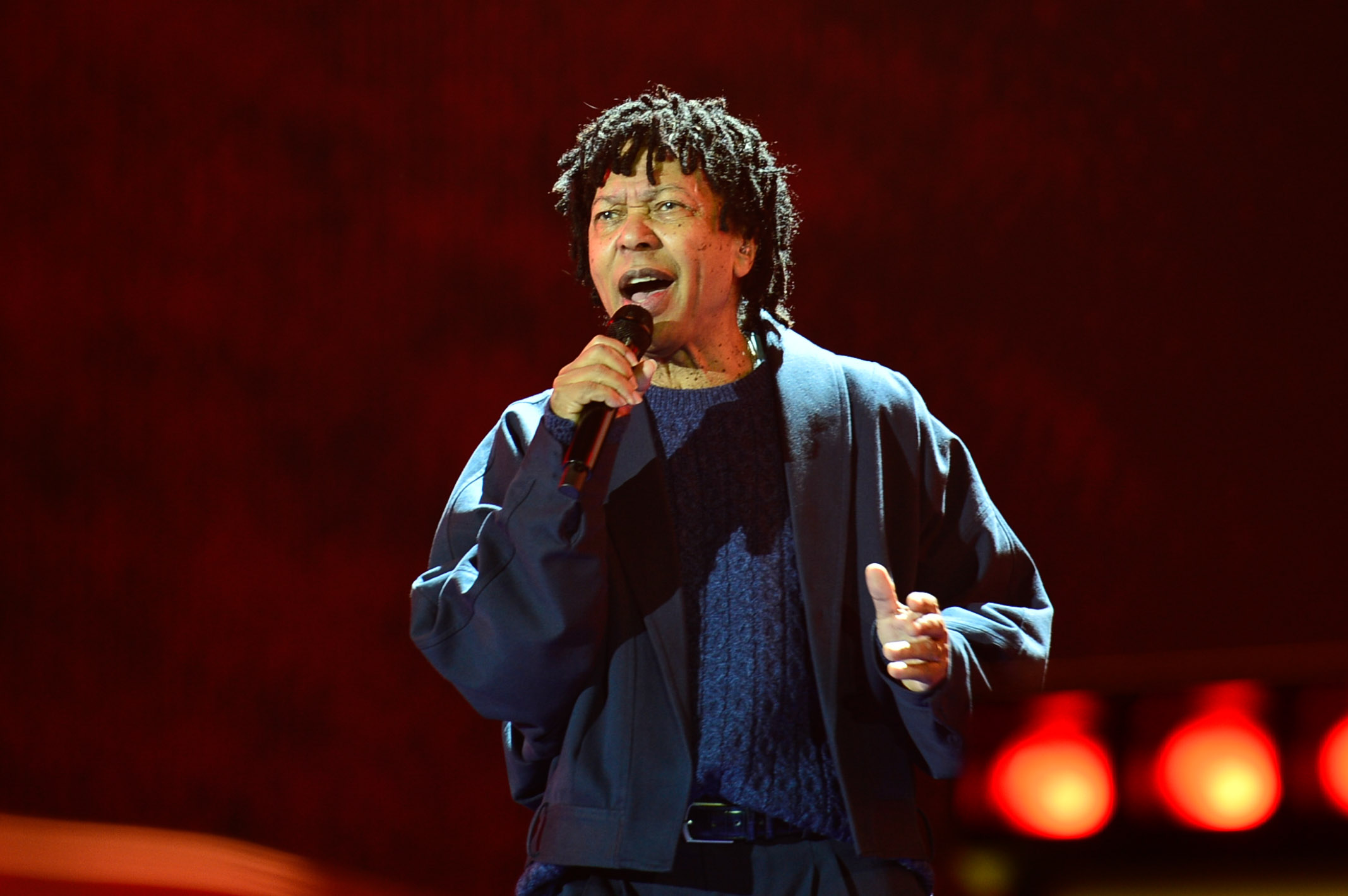 Djavan reúne famosos e lota Allianz Parque em segunda noite de shows em São Paulo