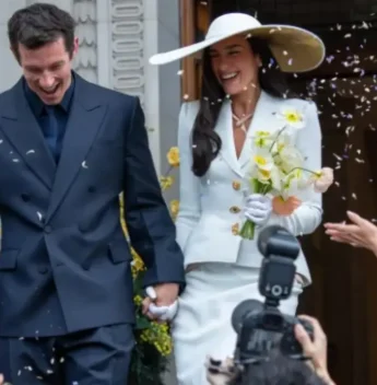 Dua Lipa e Callum Turner oficializam casamento em cerimônia reservada em Londres