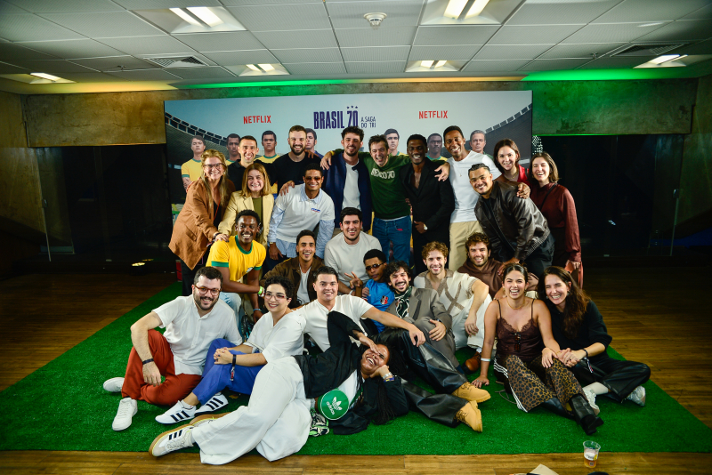 tricampeonato brasileiro - Em São Paulo, Marcelo Adnet, Bruno Mazzeo e convidados acompanham a pré-estreia da série “Brasil 70 – A Saga do Tri”