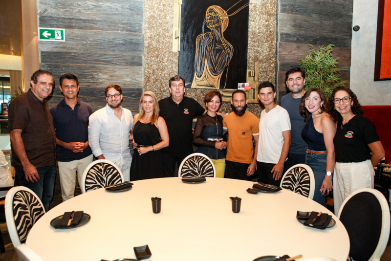 Amigos Express reúne embaixadores no Soho RioMar para lançar nova edição de show beneficente