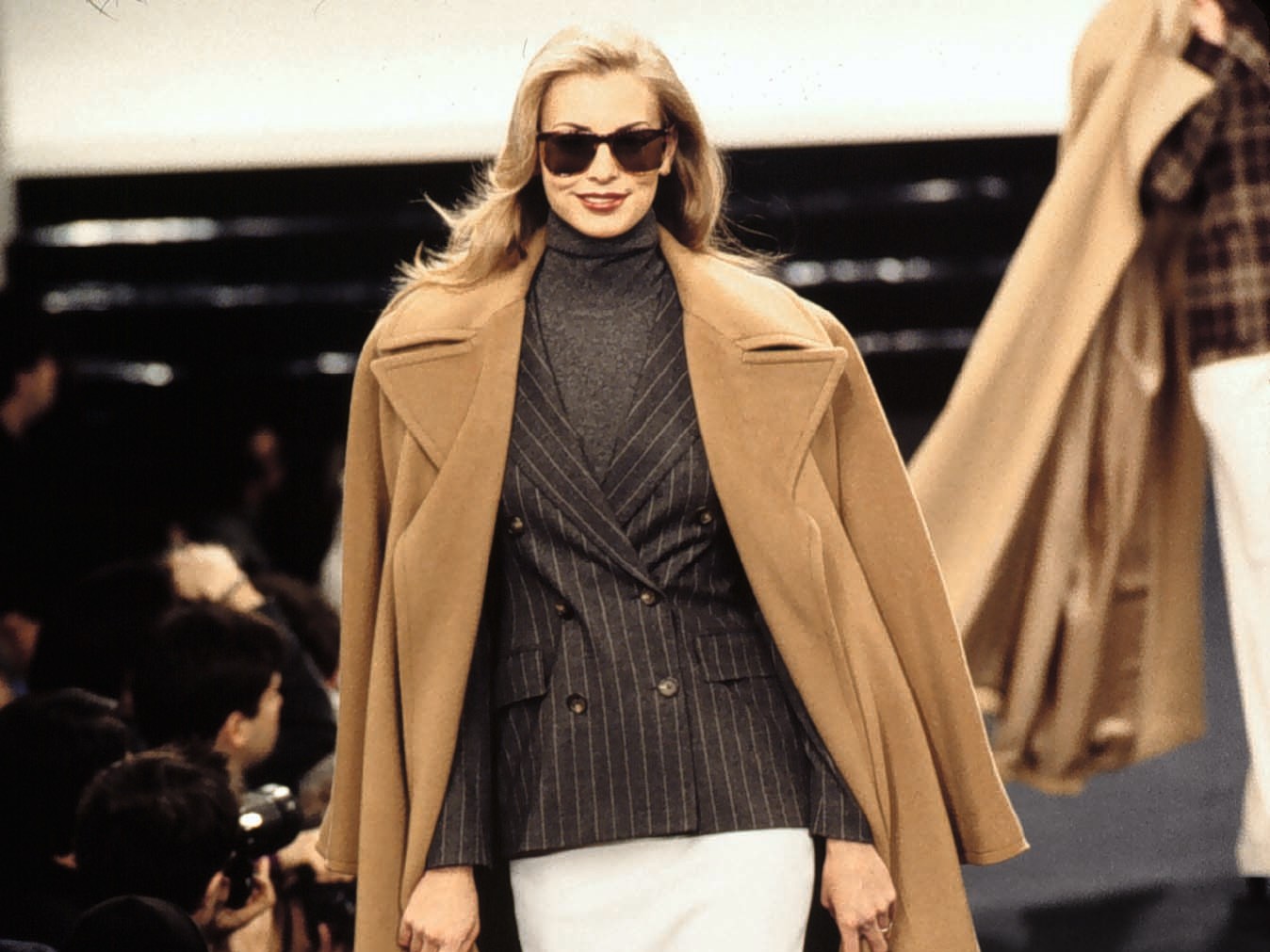Livro “Ralph Lauren Catwalk” relembra coleções históricas e influência da marca no lifestyle americano