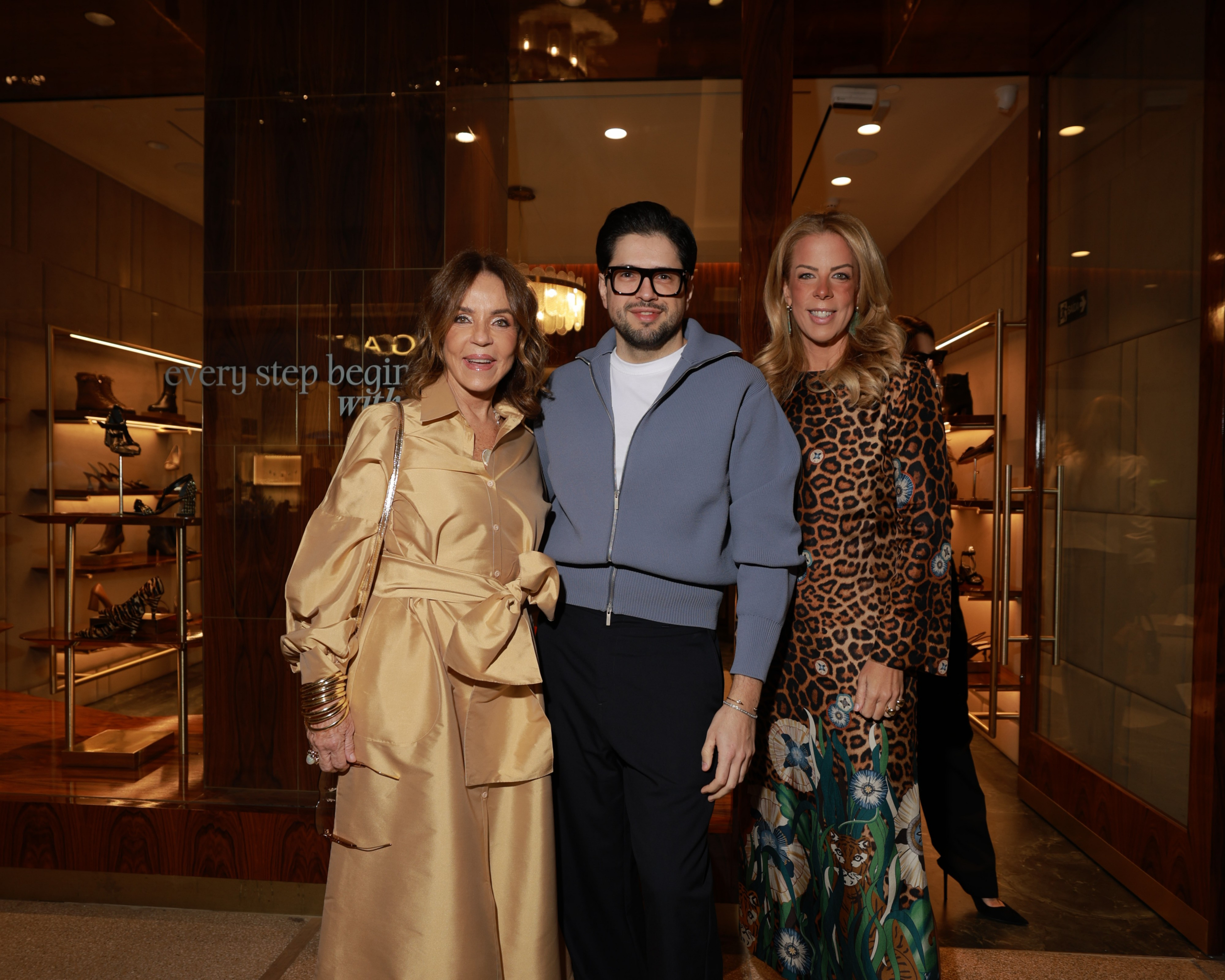 Alexandre Birman lança coleção em parceria com Fátima e Patsy Scarpa em São Paulo