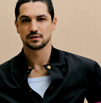 Gabriel Leone é anunciado pela Louis Vuitton como primeiro brasileiro ‘Friend of the House’ masculino