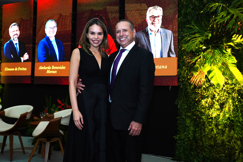Gabriella Aguiar E Domingos Filho