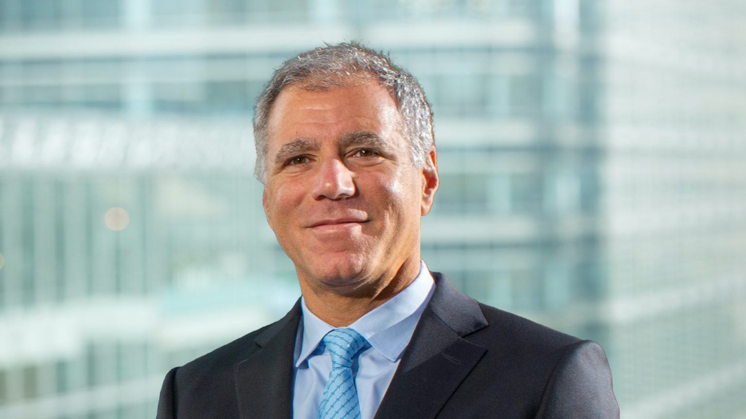 “IA destruirá certos empregos”, afirma presidente do HSBC após cortes no setor