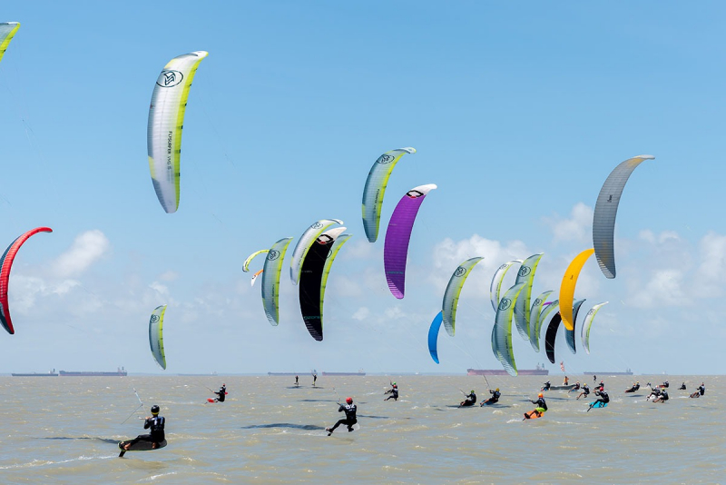 Ceará leva o kitesurf brasileiro à Europa em roadshow internacional de turismo e negócios