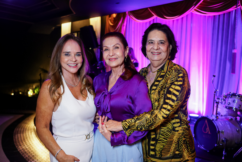 Homenagem afetiva - Lia Lindenberg comemora sete décadas de vida e arte no Allêz Brasserie