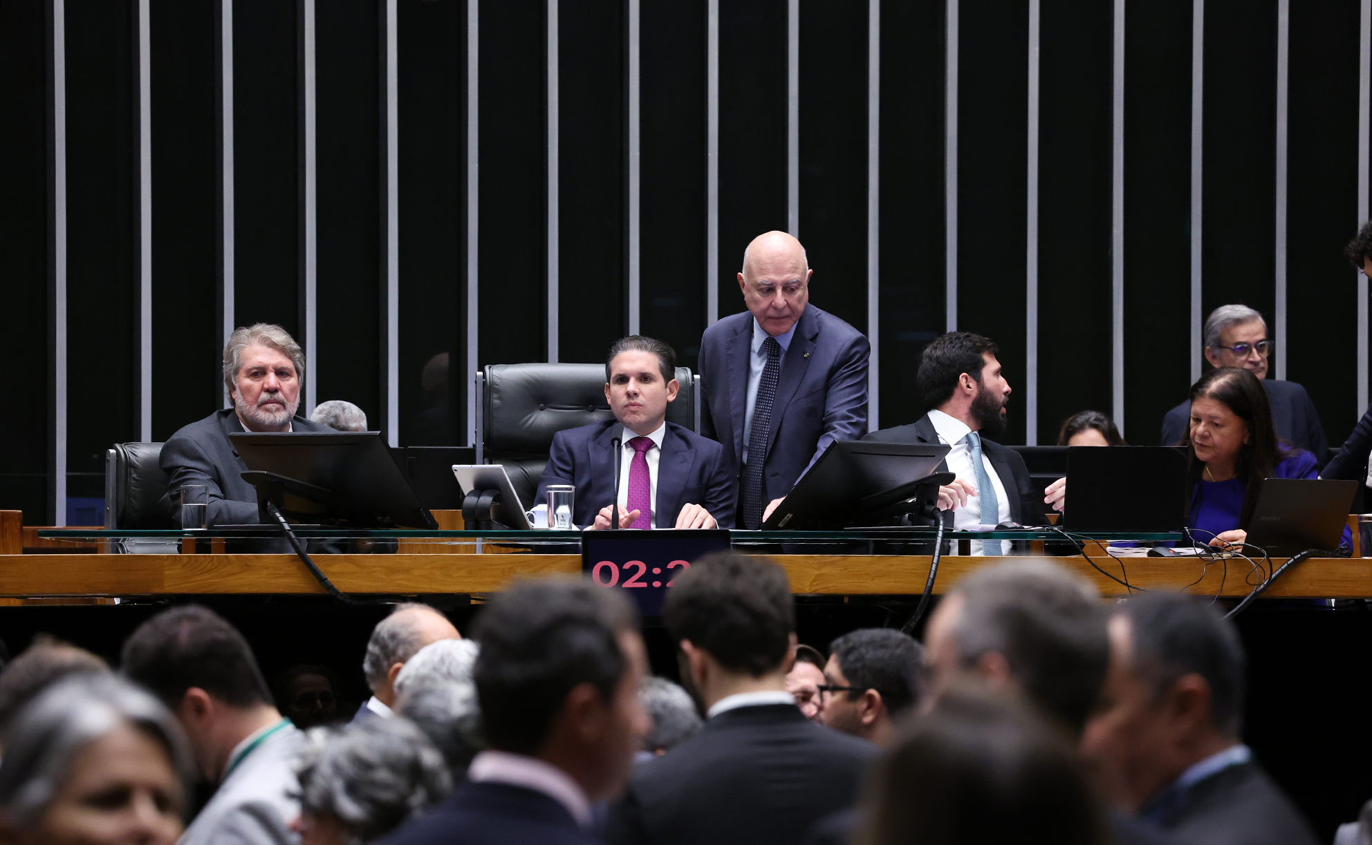 Câmara aprova marco mineral estratégico em meio à corrida tecnológica global