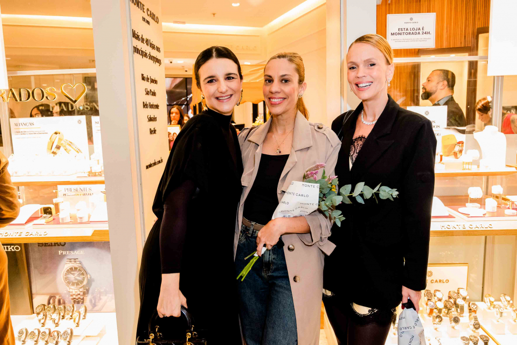Joana Canabarava, Bruna Martins E Lorena Campello