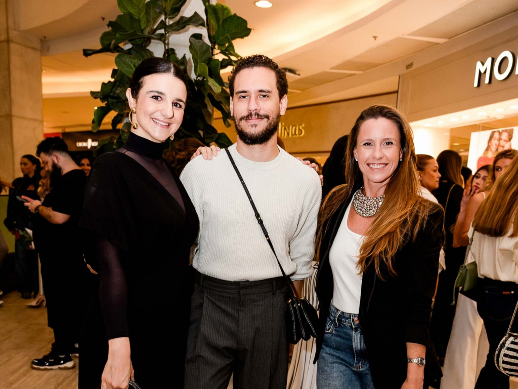 Joana Canabrava, João Magagagnin E Iza Lupetina