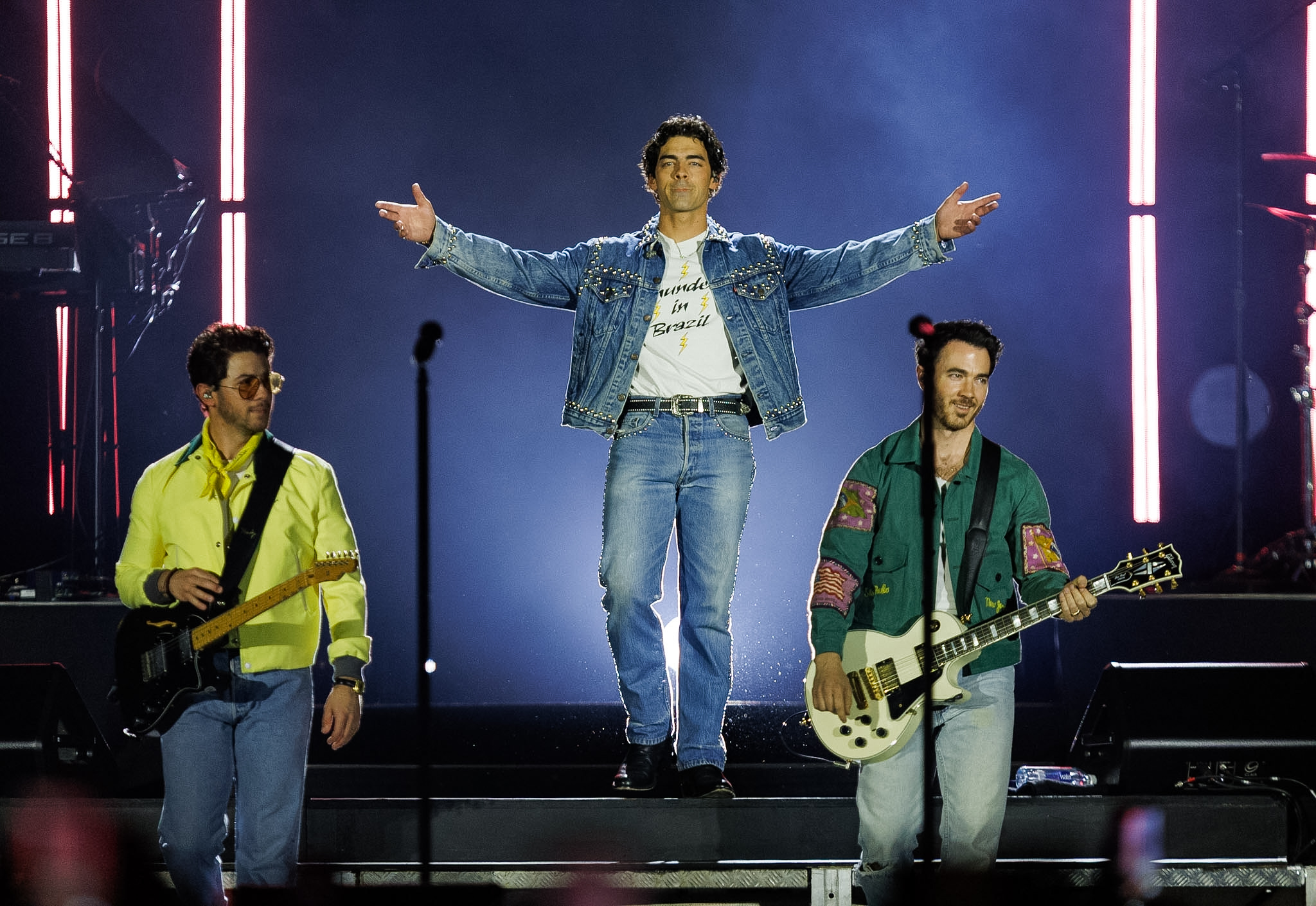 Jonas Brothers lotam Allianz Parque e reacendem febre pop dos anos 2000