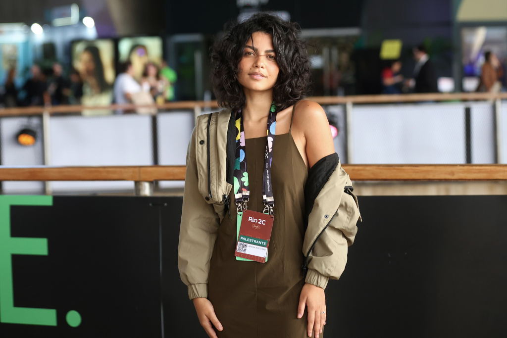 Larissa Bocchino 3