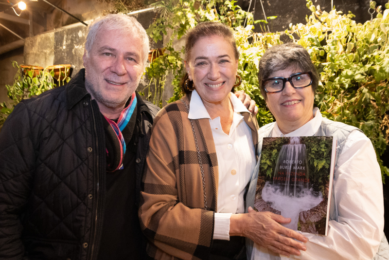 Livro sobre Roberto Burle Marx tem lançamento em São Paulo com presença de artistas