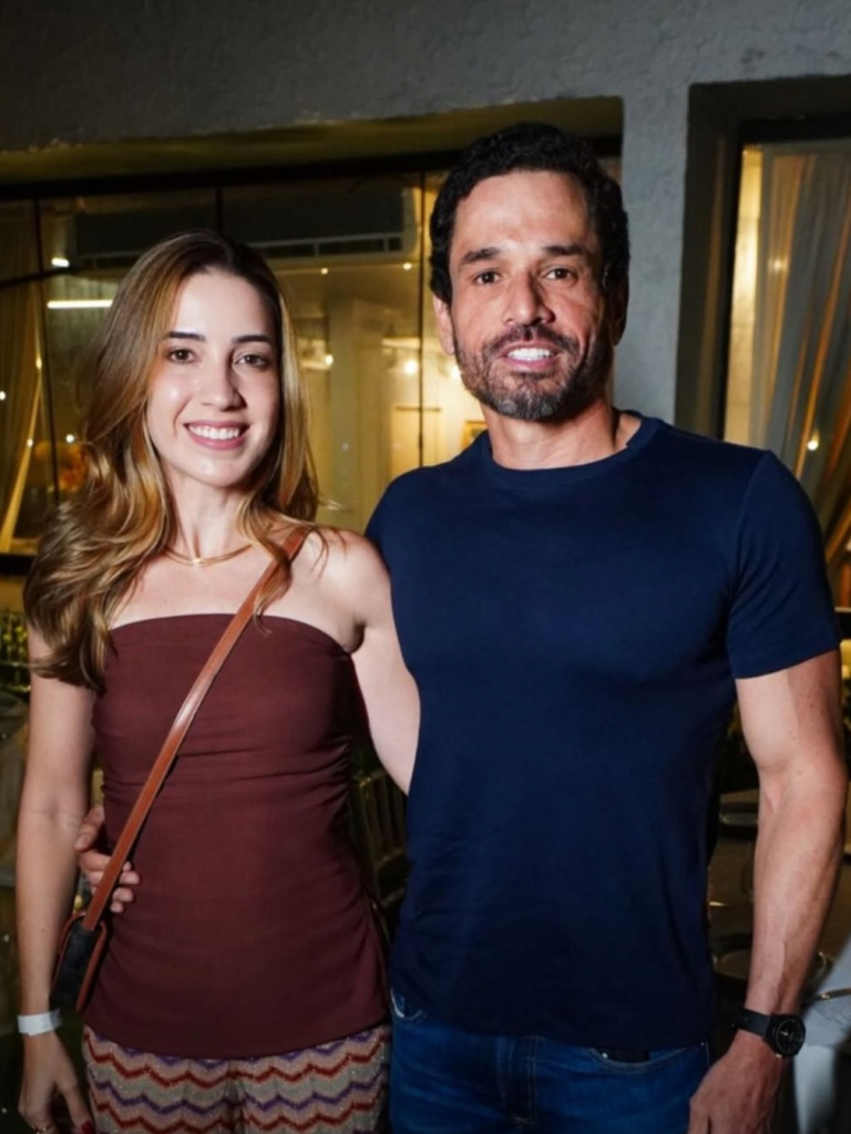 Liana E Rafael Sá