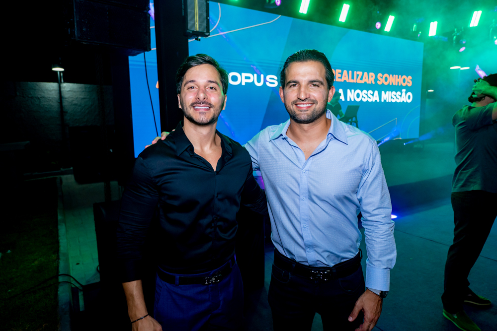 Lucas Bastos E Álvaro Carvalho