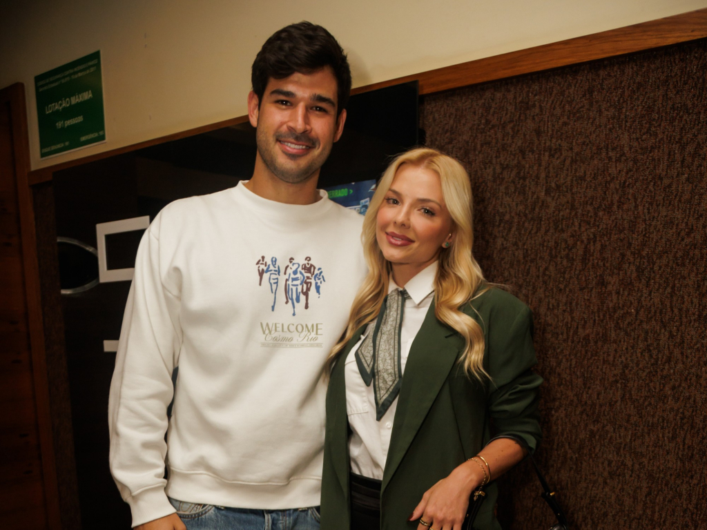 Lucas Continentino E Carol Bresolin