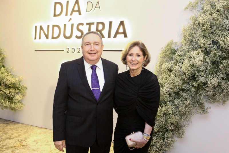 Reconhecimento empresarial - Trajetórias que transformam o Ceará marcam celebração da Fiec no Dia da Indústria