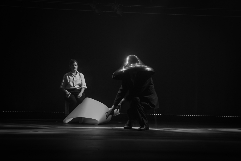 Máquinas Do Mundo (performance) 2080