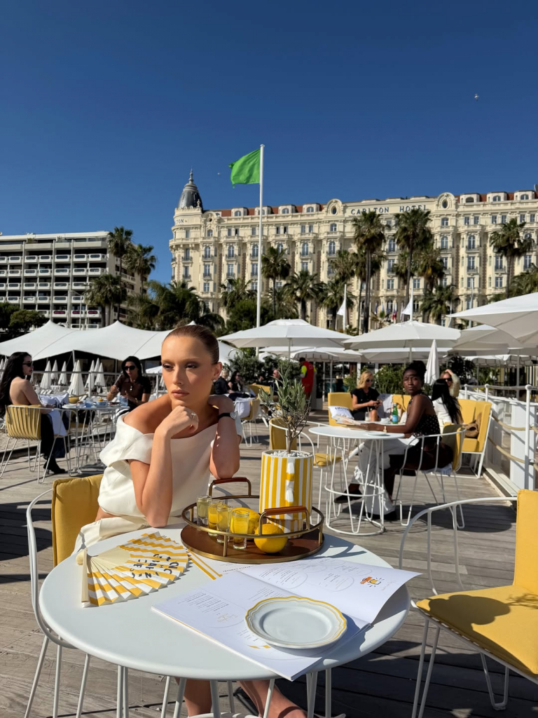Maria Braz Em Jantar Balenciaga Créditos Leografias (2)