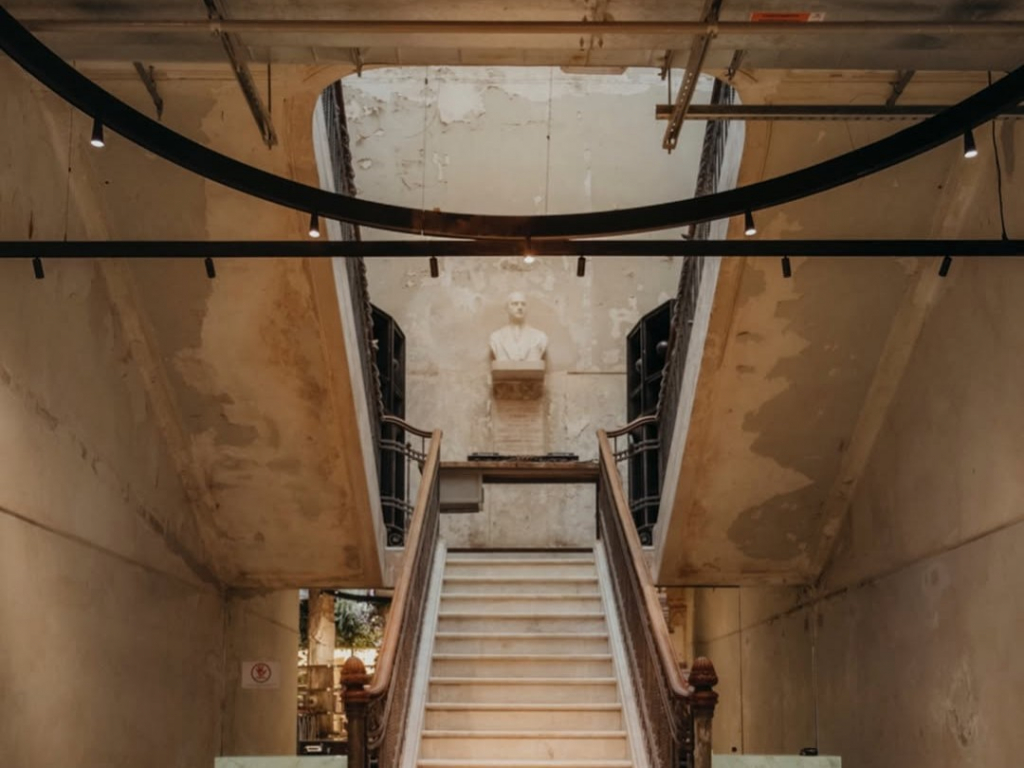 Mata Lab estreia na Cidade Matarazzo reunindo moda, design e curadoria em movimento